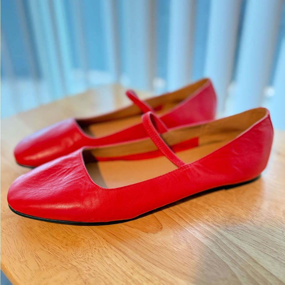Red Women's Ballet Flats